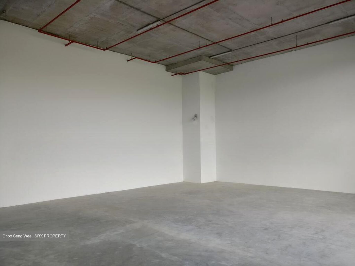 Holland Drive (D10), Retail #497486471